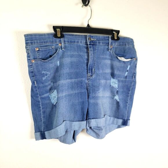 Women's Signature Levi Strauss Distressed Rolled Cuff Denim Shorts Size 18W - Picture 3 of 9